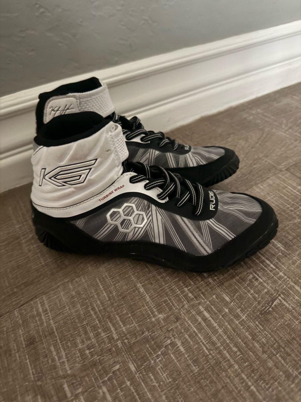 Boys Gray and White Kids High-Top Rudis Wrestling Shoes